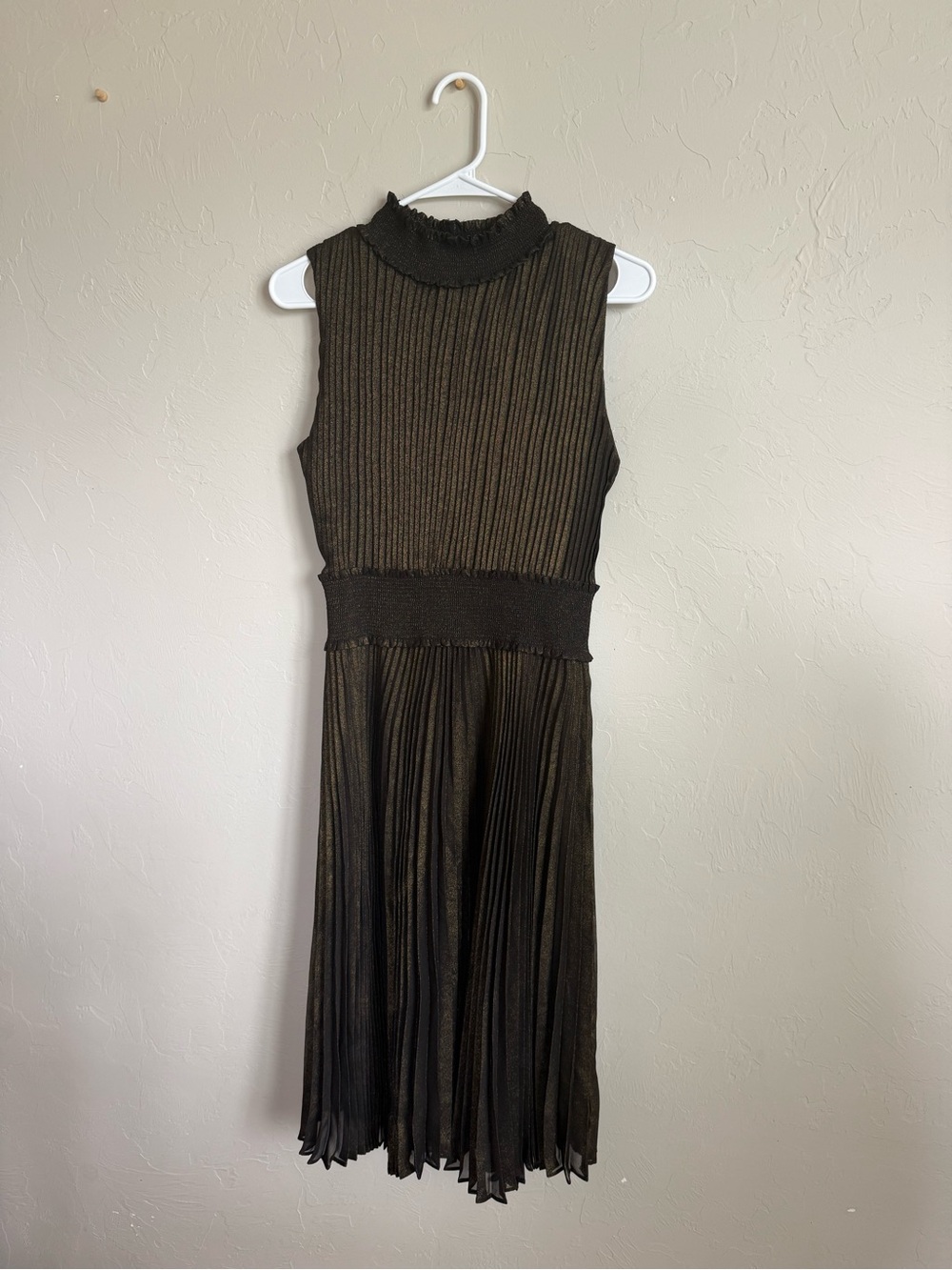 Nanette Lepore Sleeveless Pleated Black/gold Dress with High Neck